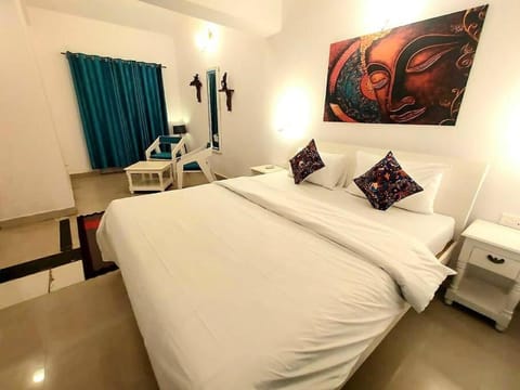 Siolim 6bhk Private Villa with Private Pool close to Anjuna Vagator Villa in Goa, India