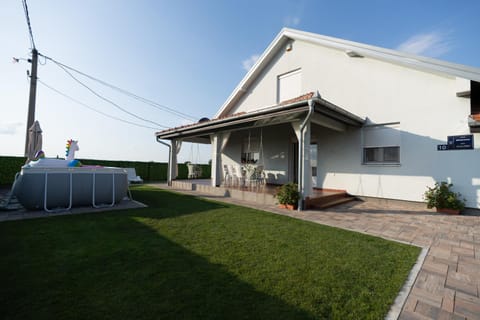 Property building, Garden view