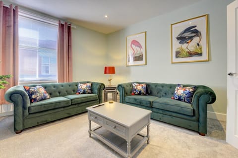 The Nook - A modern 2 bedroom loft with parking Apartment in Ripon