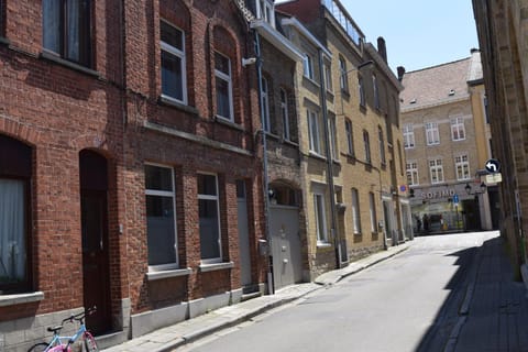 Facade/entrance, Street view