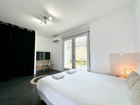 Le Chic - tout confort - parking & terrasse privée Apartamento in Mont-de-Marsan