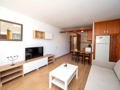 Apartment Mimasol by Interhome Appartement in Creixell