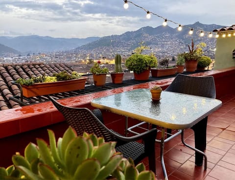 Balcony/Terrace, Mountain view