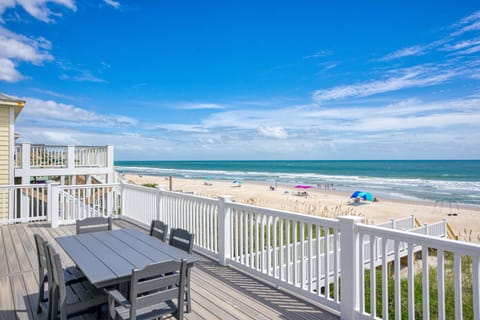 Blue Moon House in North Topsail Beach