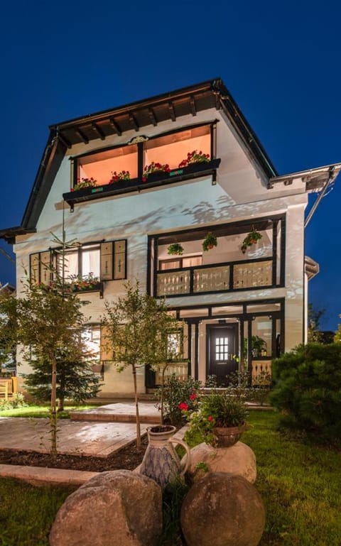 Property building, Garden, Garden view