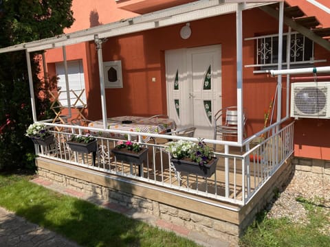 Balcony/Terrace, Balcony/Terrace, Inner courtyard view