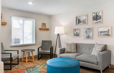Extended Stay America Suites - Providence Hotel in Providence