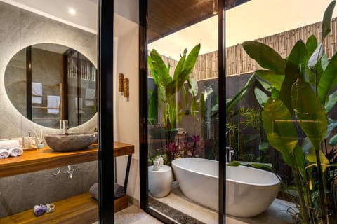 Garden, Bathroom, Bath, towels