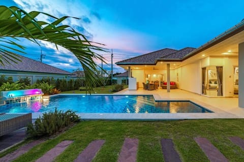 Private 3 Bedroom Pool Villa MS22 House in Hua Hin District