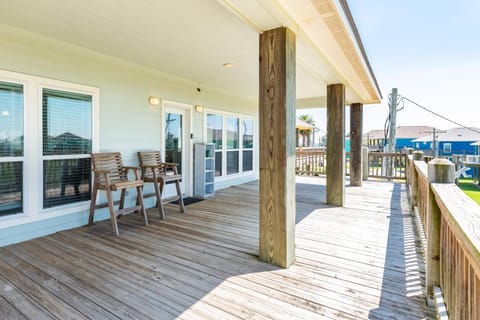 Red Fish, Blue Fish House in Bolivar Peninsula