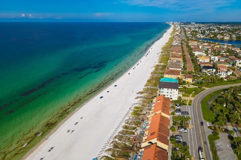 Dolphin Run at Green Reef Townhomes House in Destin