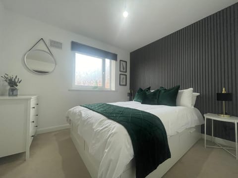 Grand Station Suite Apartment in Wolverhampton