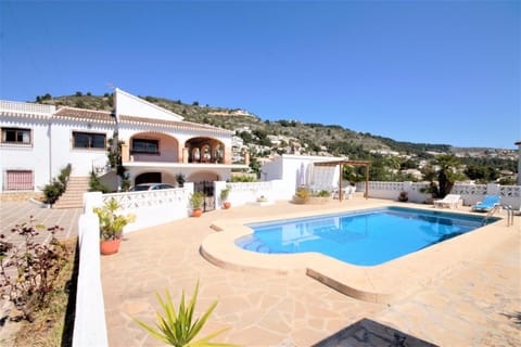 Facade/entrance, Solarium, Swimming pool, Swimming pool
