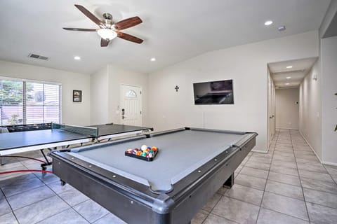 Indio Retreat Pool and Game Room, Pet-Friendly House in Indio