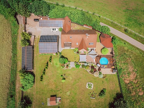 Property building, Bird's eye view, Garden