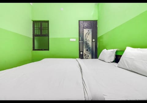Dev Guest House By WB Inn Hotel in Agra