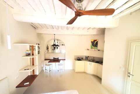 CASINA TOSCANA, Cozy studio in the heart of Campiglia Marittima with FREE Wi-Fi Apartment in Campiglia Marittima