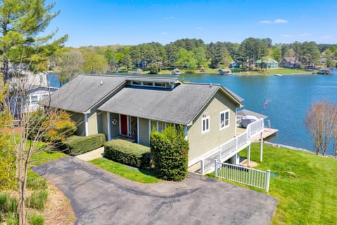 The Dugout House in Smith Mountain Lake