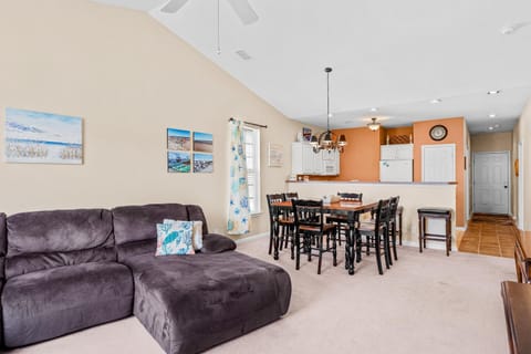 Coral Reef Retreat Apartment in Sunset Beach