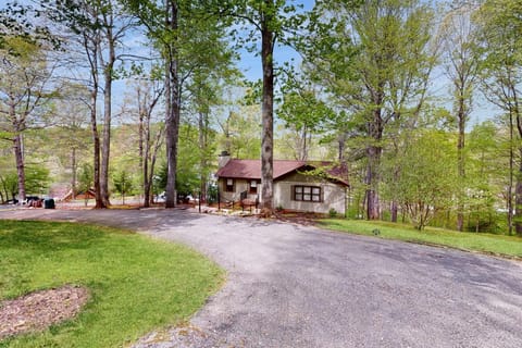 1 Special Place House in Smith Mountain Lake