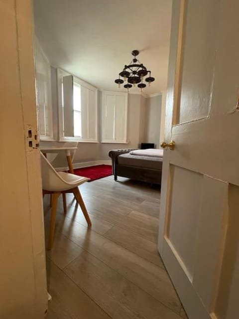 The Vault – cosy apartment in central Hove / Brighton Apartment in Hove