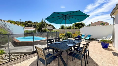 Balcony/Terrace, Pool view, Swimming pool