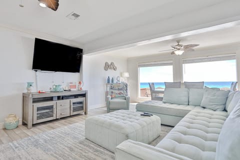 Captain's Quarters at Green Reef Townhomes House in Destin