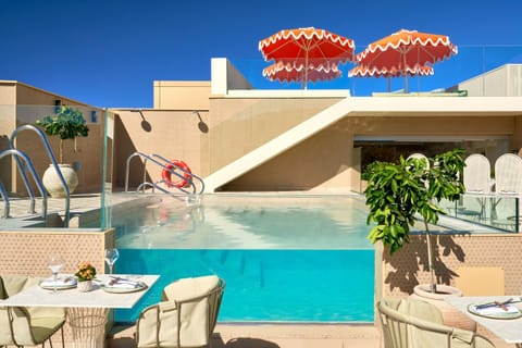 Balcony/Terrace, Swimming pool