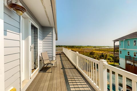 Soundside Solace House in North Topsail Beach