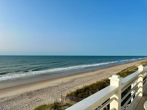 Serenity North Topsail Beach House in North Topsail Beach