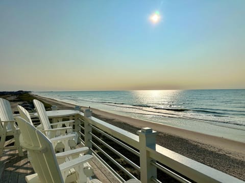 Serenity North Topsail Beach House in North Topsail Beach