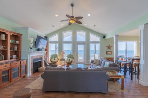 Island Paradise North Topsail Beach House in Surf City