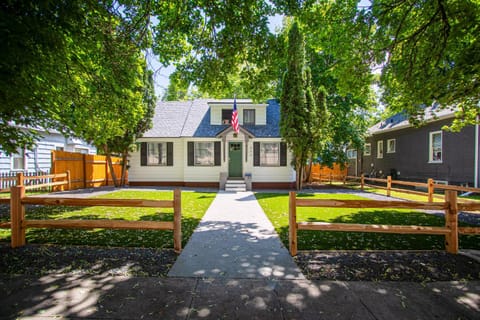 Lake City Charmer House in Coeur dAlene