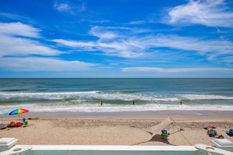 Sunburst Gardens Ocean Ridge House in North Topsail Beach