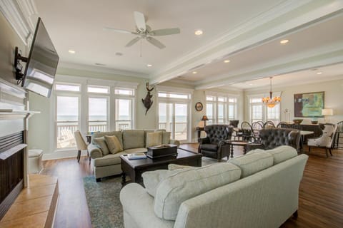Atlantic Shores House in North Topsail Beach