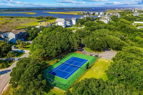 Drop Your Anchor House in North Topsail Beach