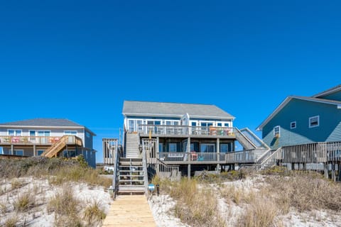 Island Beach House House in North Topsail Beach