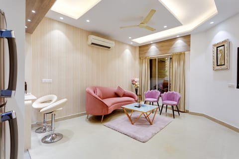 Living room, Seating area, air conditioner