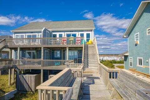 The Good Life House in North Topsail Beach