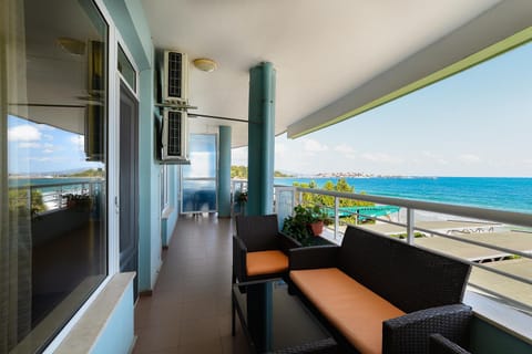 Balcony/Terrace, Landmark view, Sea view