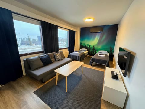 TV and multimedia, Living room, Evening entertainment
