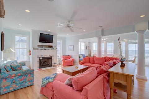 Beach Life Ocean Ridge House in North Topsail Beach