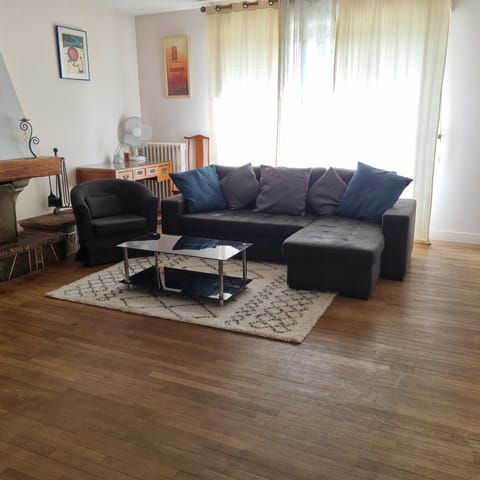 Spacieux Appartement RDC tout confort Apartment in Lorient