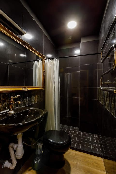 Property building, Bathroom