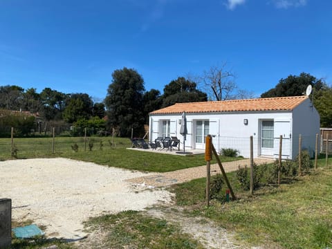 Property building, Garden, Garden view