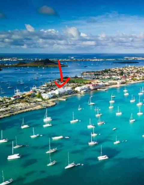 Superbe studio Dolce Vita vue mer plage piscine Condo in Sint Maarten
