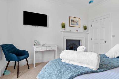 1 Bed- Hawkyns By Pureserviced Apartment in Plymouth