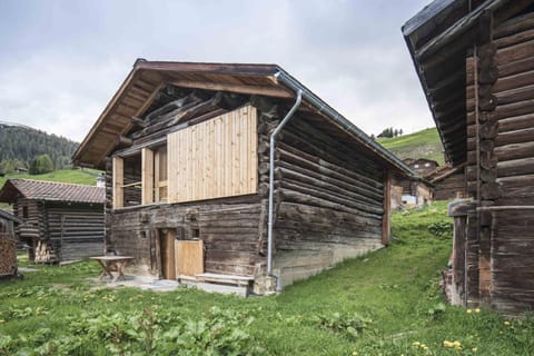 Property building, Facade/entrance, Off site