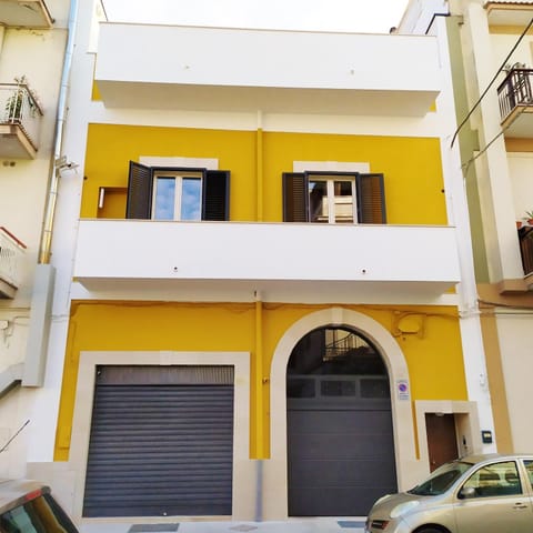 Property building, Balcony/Terrace