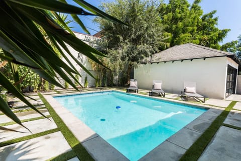 Garden, Pool view, Swimming pool, sunbed